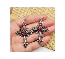 Серьги в готическом стиле 